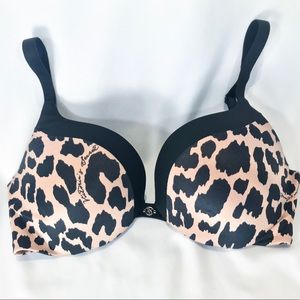 🦁2 FOR 10 SALE!! Victoria’s Secret Push Up 32B